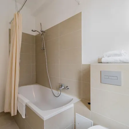 Aparthotel &