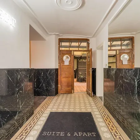 Aparthotel & 3*