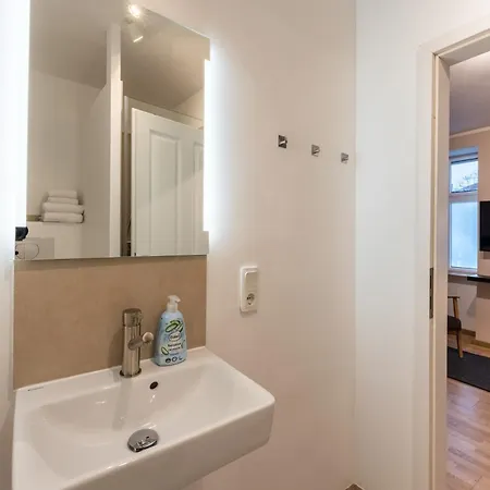 & Aparthotel 3*