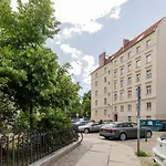 & Aparthotel