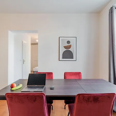 & 4* Berlin