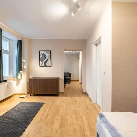 & Lägenhetshotell 4*